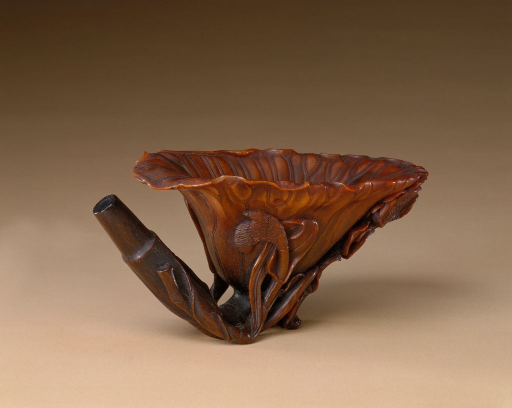 图片[1]-Rhinoceros horn carved lotus seed lotus leaf cup-China Archive